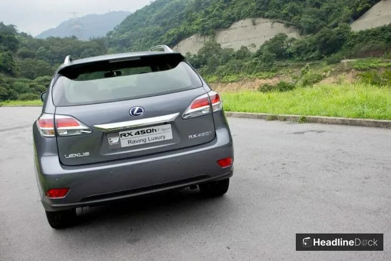 5 Luxurious Cars for Your Family with Reclining Rear Seats under ₹20 Lakhs