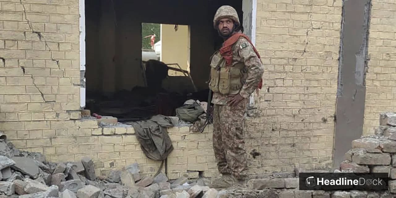 Violence Flares Outside US Embassy in Karachi, 12 Pakistanis Fatalities