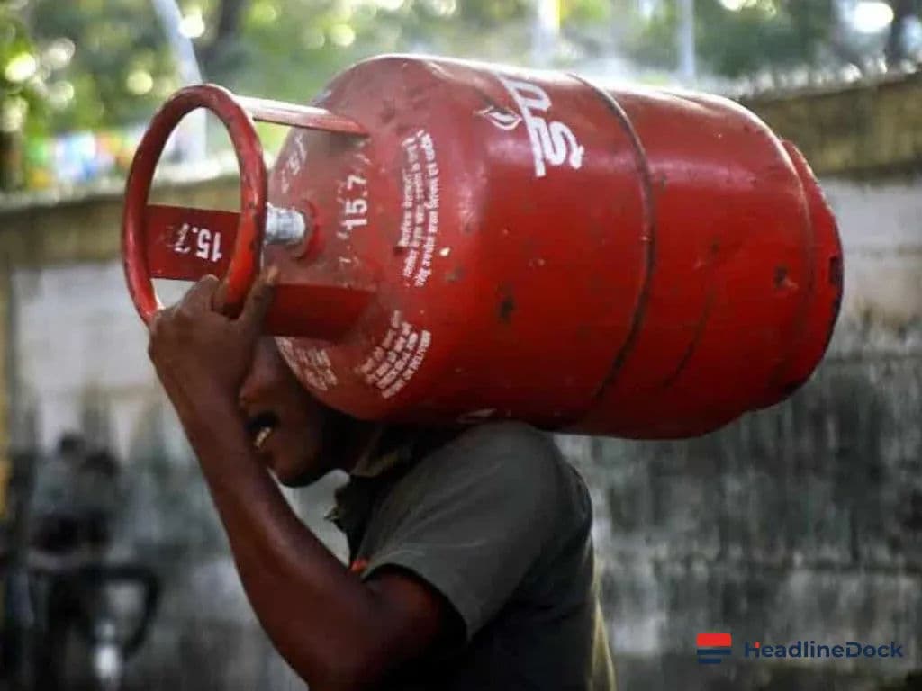 PM Ujjwala Yojana: Get LPG Cylinders for ₹300 Less