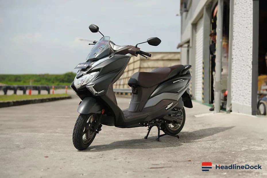 Suzuki Burgman Street 2026: Sparkling Tech and Sleek Design