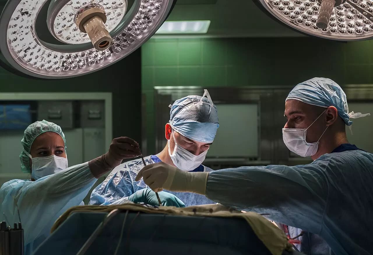J&K Doctor Suspended Following Probe Into Unnecessary Heart Surgeries on Healthy Patients