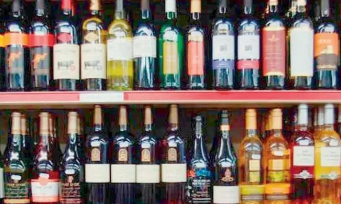 Chennai: Liquor Shops Closure Sparks Employee Strike