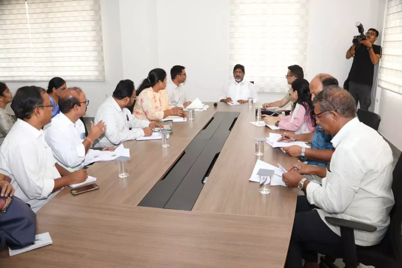 Bhatti Directs Full Readiness for Upscale Residential Schools