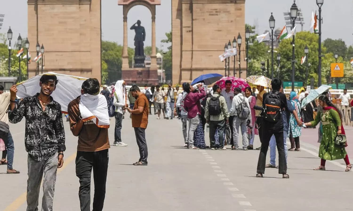 Heatwave Strains Delhi Hospitals: Lack of Water and Shelter Exposed