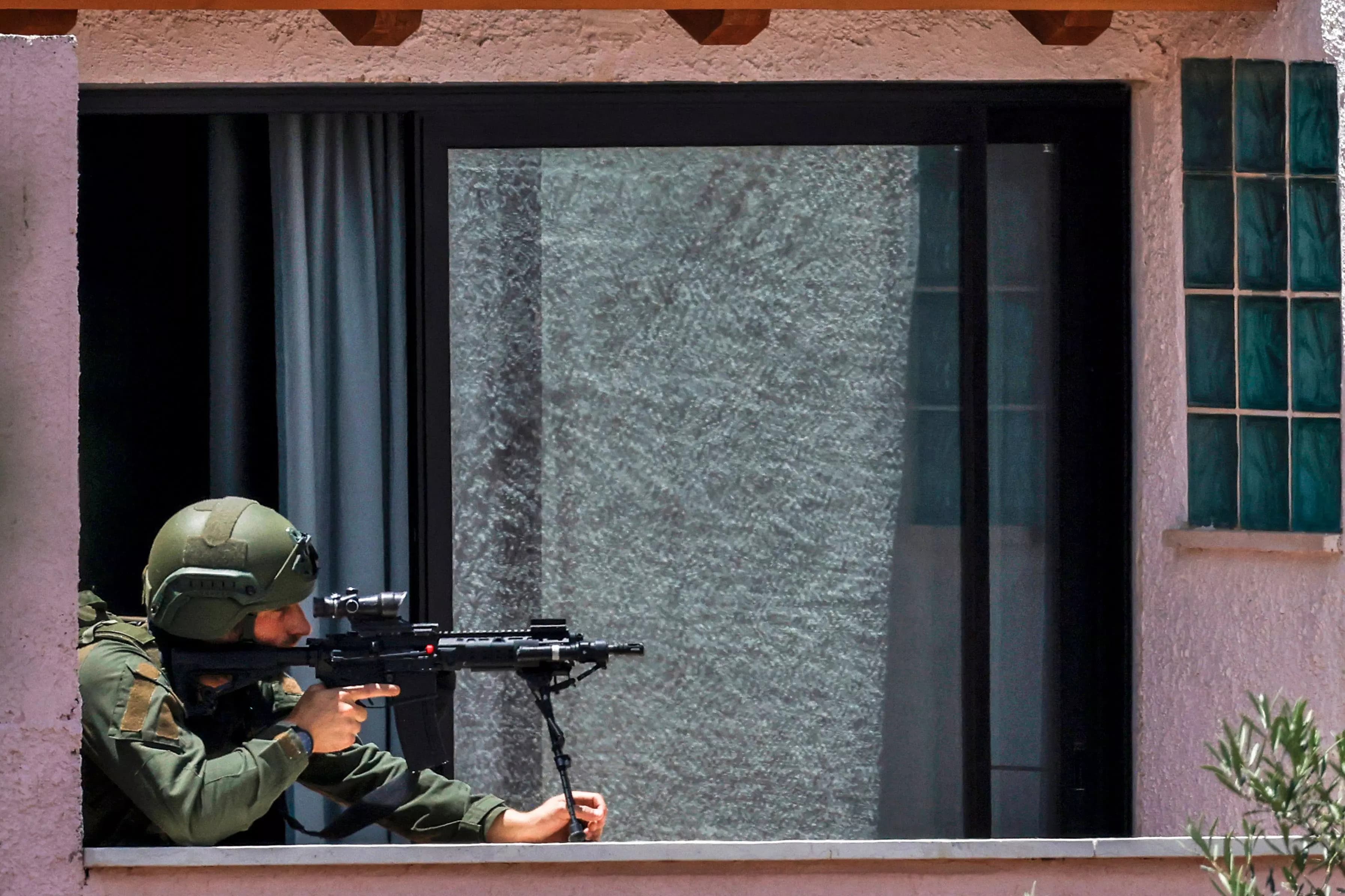 Netanyahu Authorizes Military Strikes in Beirut Suburbs