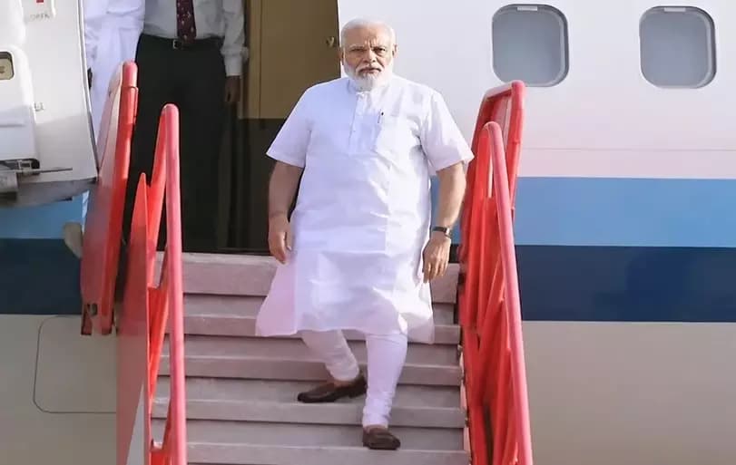 PM Modi Highlights West Bengal as Vital Hub for India's Blue Economy