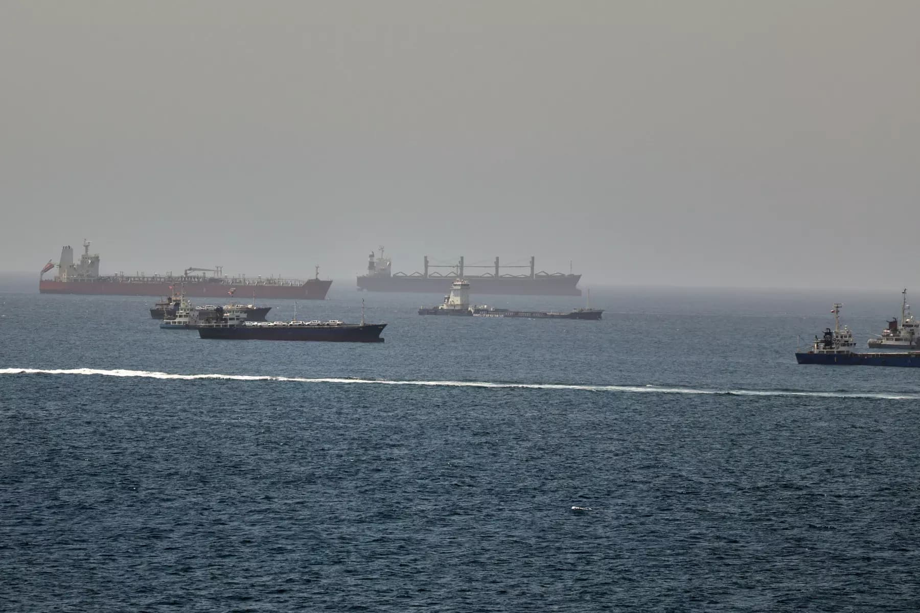 US Intelligence Reveals Iran Has Capability to Shut Strait of Hormuz at Will