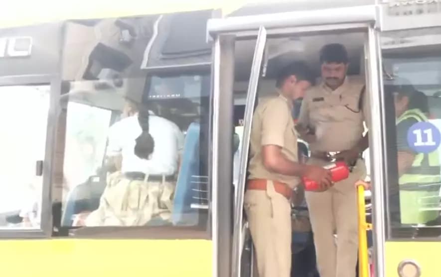 Andhra Pradesh Implements Rigorous School Bus Safety Norms for New Academic Year