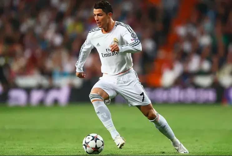 Ronaldo Fans Protest Power Cut by Watching Match at KSEB Office