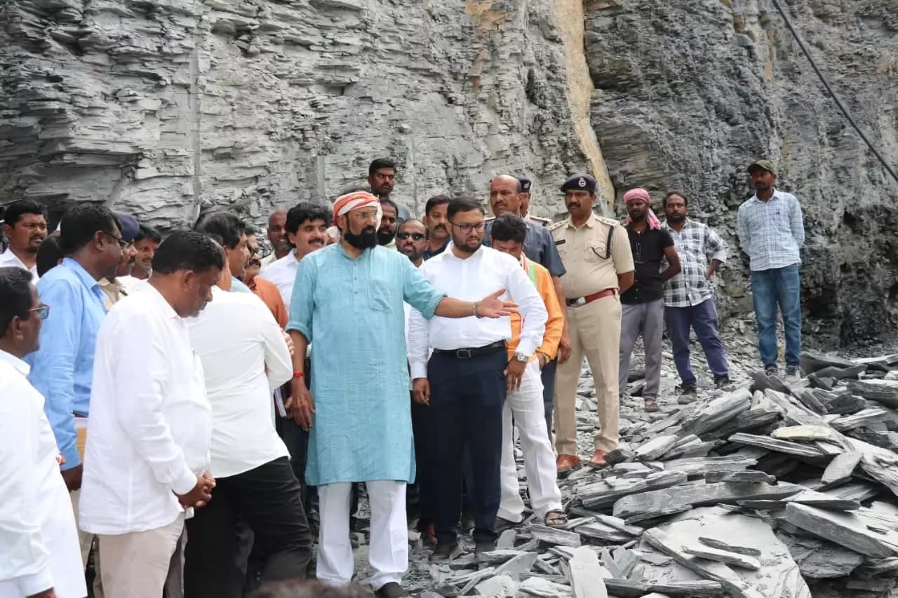 Minister Uttam Kumar Reddy Inspects Crucial Irrigation Projects During Birthday Visit in Suryapet