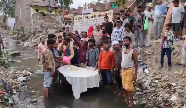 BJP Councillor Protests Civic Neglect by Celebrating Birthday in Agra Sewer