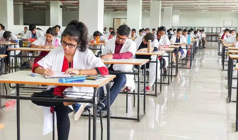 Nagpur Student Assigned Abu Dhabi Centre for NEET-UG 2026 Re-Examination