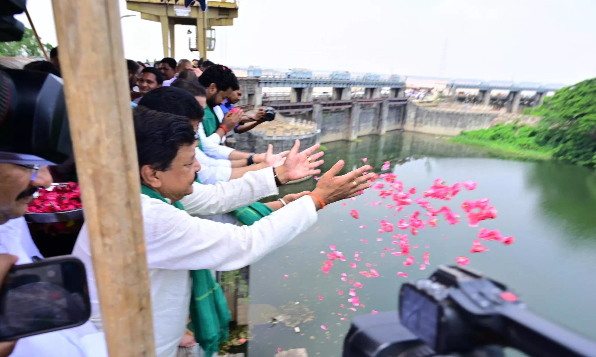 Andhra Pradesh Unveils Early Kharif Water Release to Alleviate Drought Risks in Godavari Delta