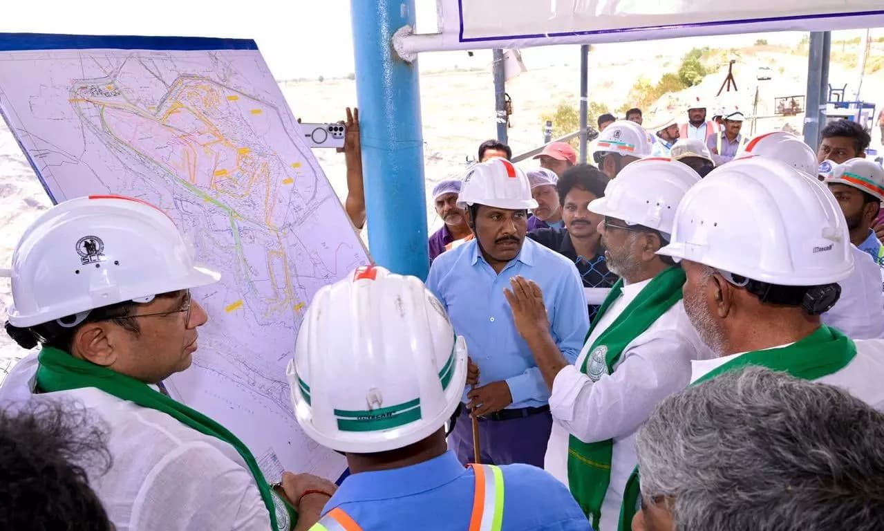 SCCL Holds Open House to Reject Allegations of Coal Theft