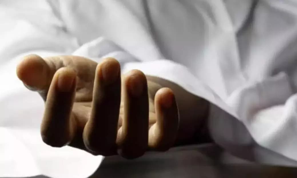 Tragic Suicide in Vizag: Naval Officer's Wife Found Deceased at Residence