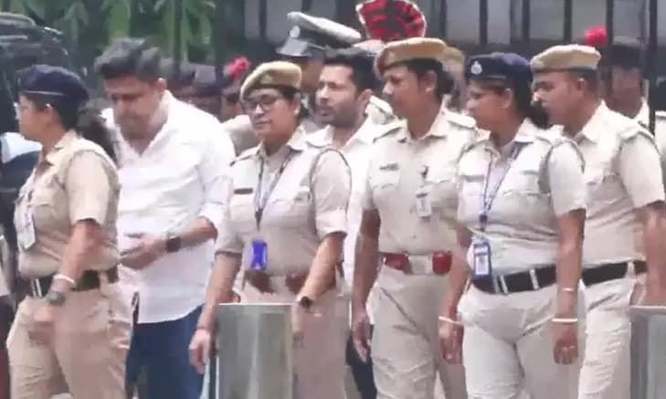 Abhishek Banerjee Questioned for Six Hours Over Controversial Poll Speech in West Bengal