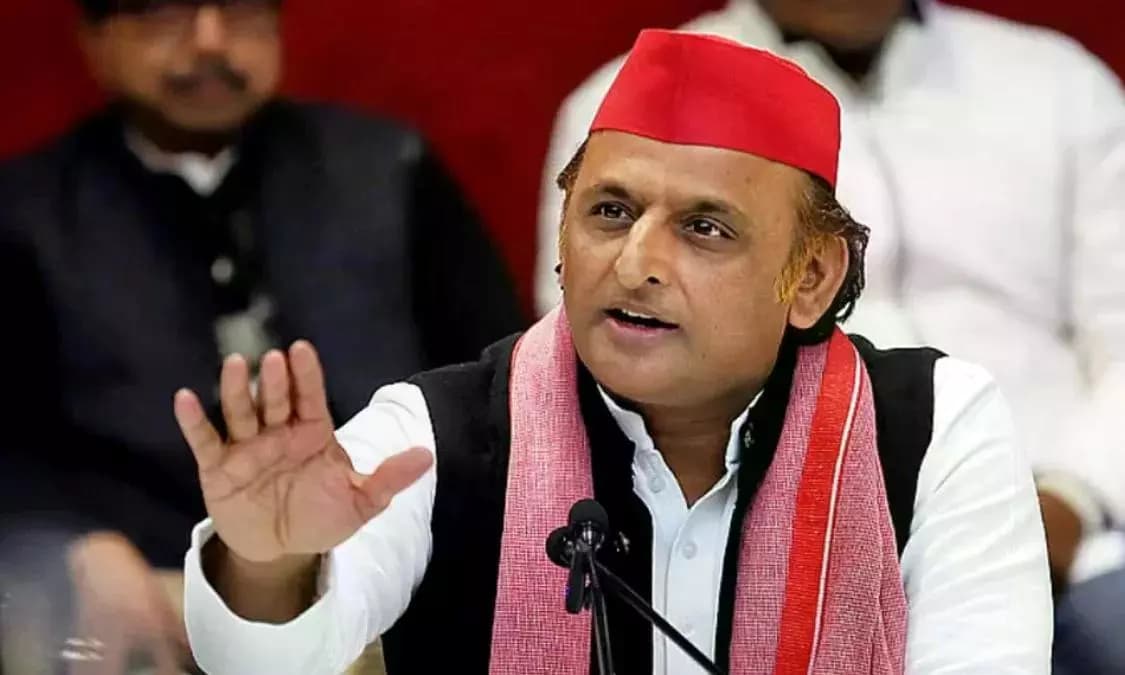 Akhilesh Yadav Dismisses Claims of Samajwadi Party Split, Blasts BJP Defection Tactics