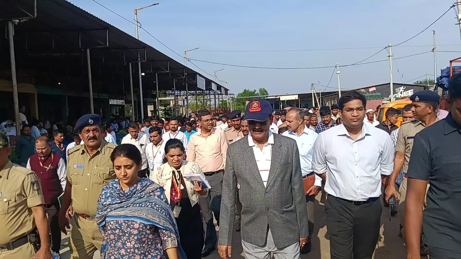 Cash and Cheques Seized During Upa Lokayukta Inspection of Bidar Medical Institute