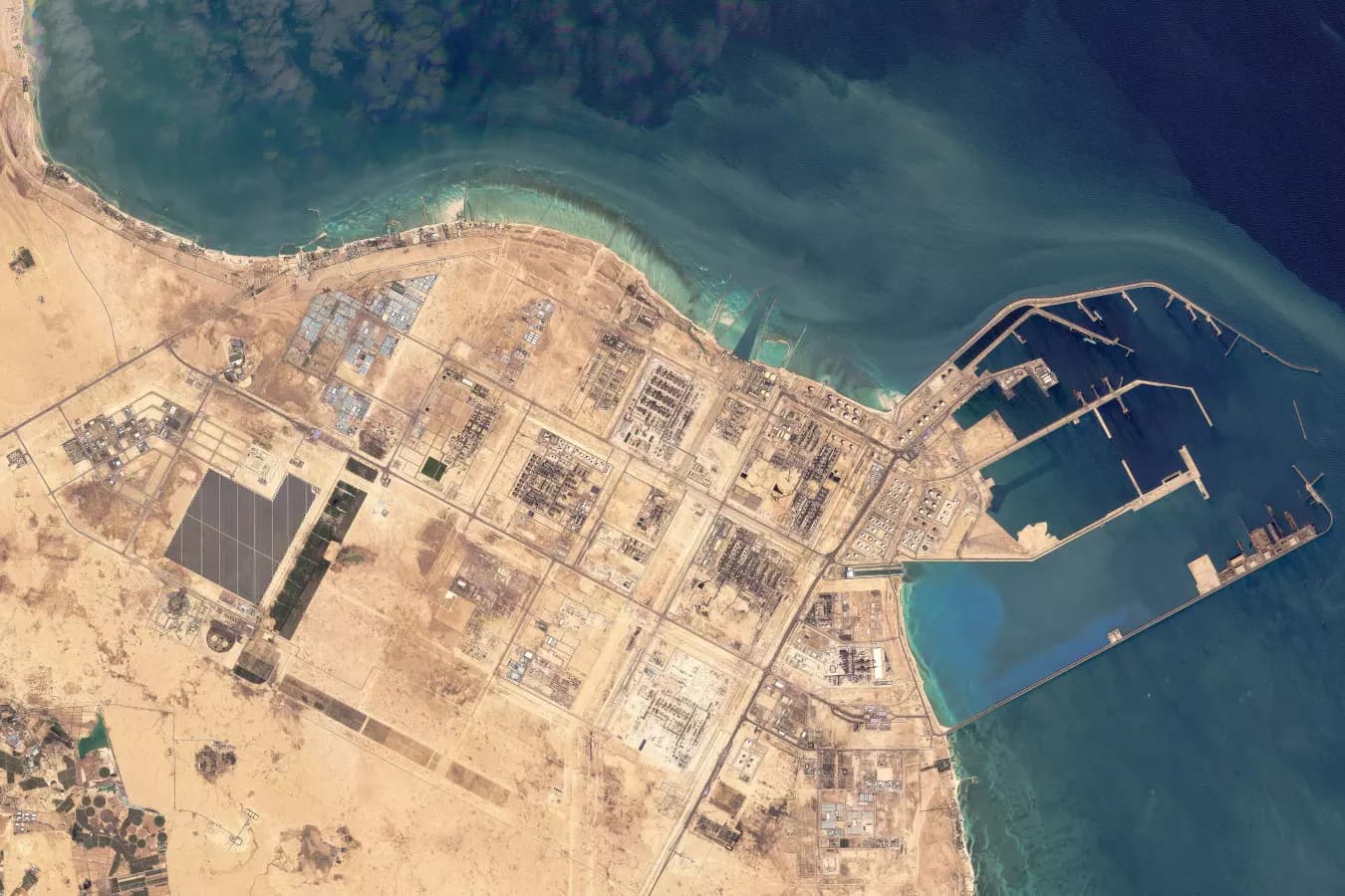 Major Factory Explosion in Qatar Leaves 54 Injured and 18 Missing