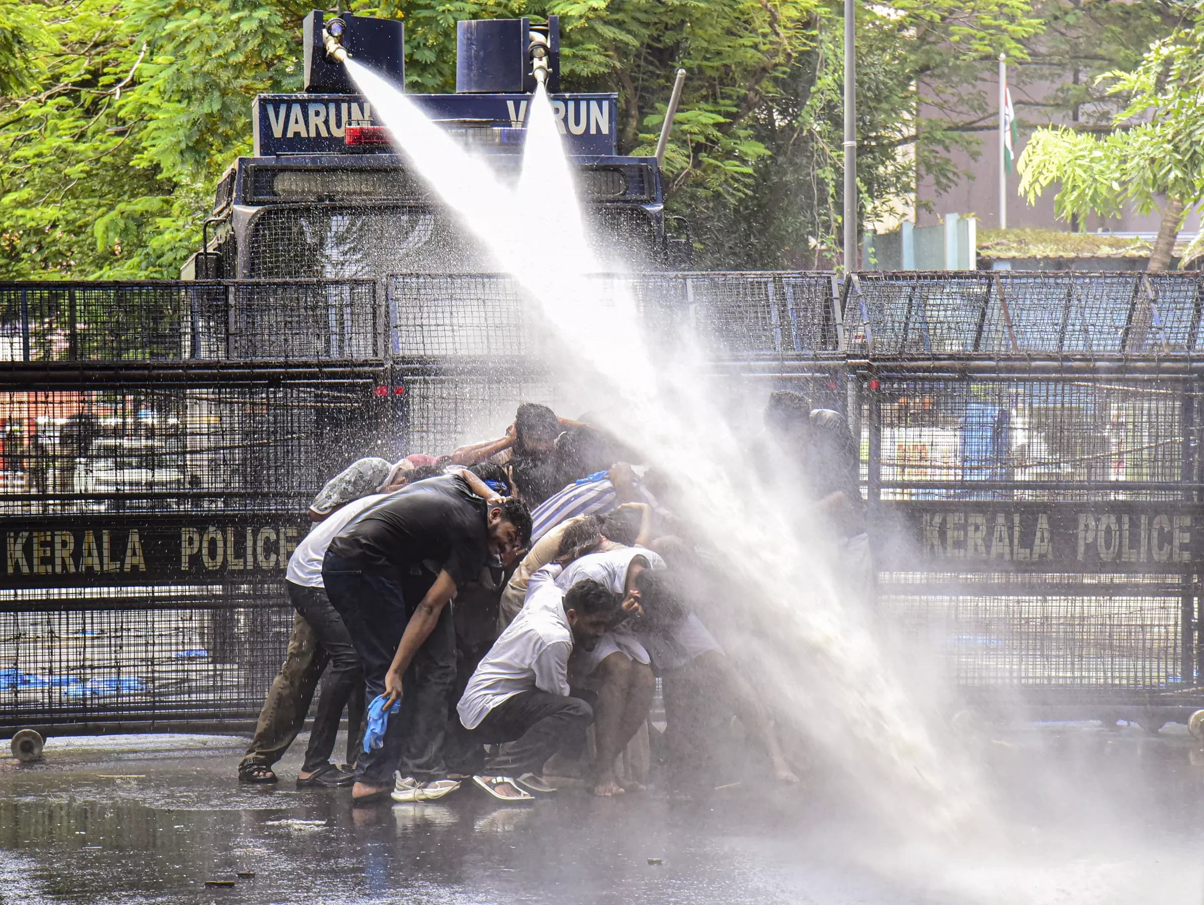 PM SHRI Protest Turns Tense in Kerala as Police Deploy Water Cannons