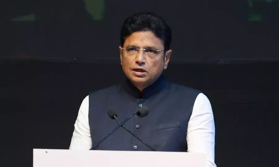 Telangana Minister Sridhar Babu Seeks Centre’s Support For Industrial Growth Projects