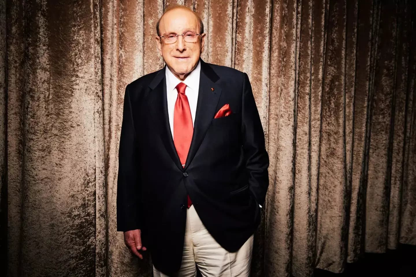 Legendary Grammy-Winning Record Producer Clive Davis Passes Away at Age 94